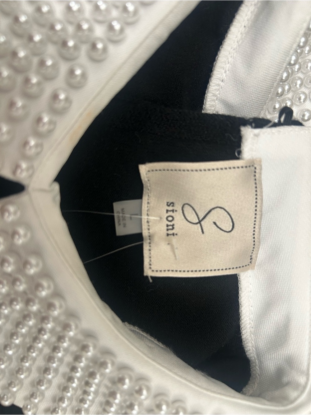 Sioni Black Top with Pearl-Embellished White Collar Accent - Picture 4 of 5